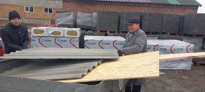 Мешканцям Макарівської громади роздають будматеріали за програмою ООН Мешканцям Макарівської громади роздають будматеріали за програмою ООН