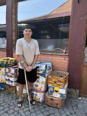 Азербайджанська діаспора передала мукачівським волонтерам свіжі овочі для ветеранів Азербайджанська діаспора передала мукачівським волонтерам свіжі овочі для ветеранів