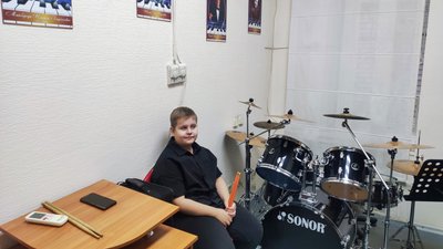 Освітньо-культурний центр для переселенців з Покровська діти переселенець з Покровська Максим Дніпро 15 листопада 2024 рік Освітньо-культурний центр для переселенців з Покровська діти переселенець з Покровська Максим Дніпро 15 листопада 2024 рік