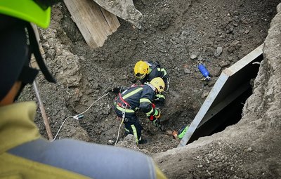 У Тернополі, обвалу ґрунту, померли двоє чоловіків, вулиця Коновальця, 25 серпня 2026 року У Тернополі, обвалу ґрунту, померли двоє чоловіків, вулиця Коновальця, 25 серпня 2026 року