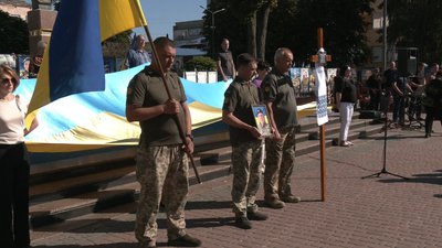 «Пройшов Іловайський котел, захищав Дебальцеве». З Русланом Корейком попрощалися в Костополі «Пройшов Іловайський котел, захищав Дебальцеве». З Русланом Корейком попрощалися в Костополі