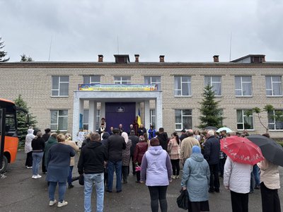 На Вінниччині відкрили меморіальні дошки на честь двох полеглих захисників України На Вінниччині відкрили меморіальні дошки на честь двох полеглих захисників України