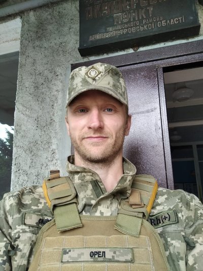 "Ми боремося до останнього. Не нам вирішувати, хто має жити". Історія бойового медика 128 бригади "Дике поле" Євгена "Ми боремося до останнього. Не нам вирішувати, хто має жити". Історія бойового медика 128 бригади "Дике поле" Євгена
