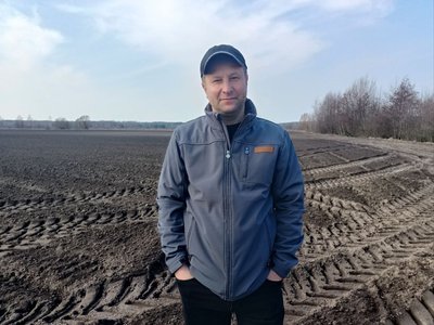 Спір за землю: жителі трьох сіл на Волині судяться з орендарем, бо не можуть забрати свої паї Спір за землю: жителі трьох сіл на Волині судяться з орендарем, бо не можуть забрати свої паї