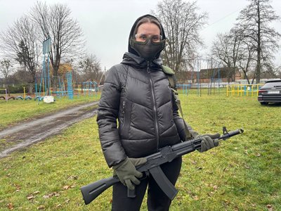 У селі Красівка Бердичівської громади провели вишкіл із тактики ведення бою У селі Красівка Бердичівської громади провели вишкіл із тактики ведення бою