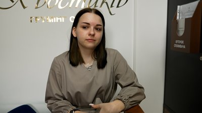 Використовують генератор та зарядну станцію: як працюють підприємства у Чернігові після атаки РФ Використовують генератор та зарядну станцію: як працюють підприємства у Чернігові після атаки РФ