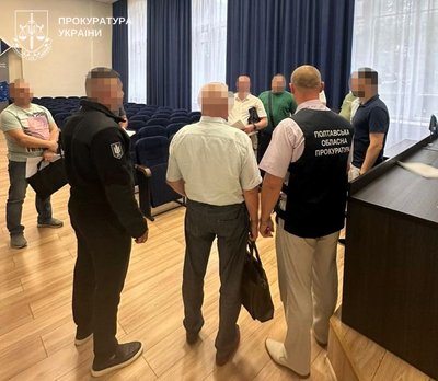 На Полтавщині судитимуть шістьох працівників колонії за катування ув’язненого На Полтавщині судитимуть шістьох працівників колонії за катування ув’язненого