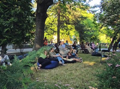 Кіновечір від Суспільне Медіатека: перегляд «Тореадорів з Васюківки» просто неба Кіновечір від Суспільне Медіатека: перегляд «Тореадорів з Васюківки» просто неба