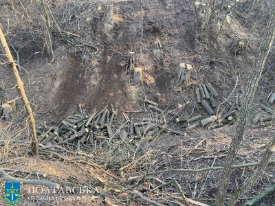 У Полтавській області судитимуть чоловіків, які незаконно вирубили дерева на понад мільйон гривень У Полтавській області судитимуть чоловіків, які незаконно вирубили дерева на понад мільйон гривень