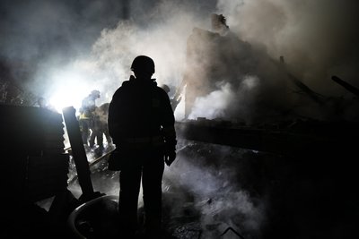 Росія завдала ударів дронами по Новобаварському району Харкова