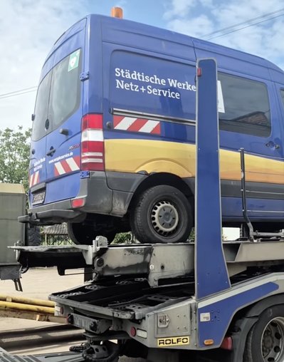 Житомир отримав спецавтомобілі та сонячні панелі від німецького міста-побратима Житомир отримав спецавтомобілі та сонячні панелі від німецького міста-побратима