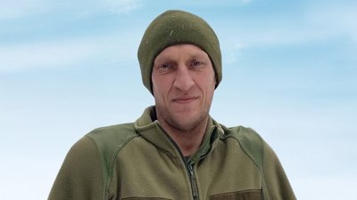 На Чернігівщині 16 квітня попрощалися з чотирма військовими ЗСУ На Чернігівщині 16 квітня попрощалися з чотирма військовими ЗСУ