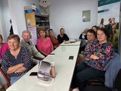 У Малині для учасниць клубу "Золота осінь" провели майстер-клас із візажу У Малині для учасниць клубу "Золота осінь" провели майстер-клас із візажу