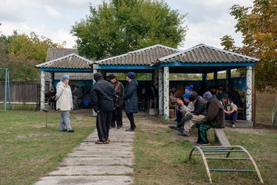 “Це дорослі діти, які хочуть уваги”: як Атинський чоловічий психоневрологічний інтернат облаштовується на Роменщині “Це дорослі діти, які хочуть уваги”: як Атинський чоловічий психоневрологічний інтернат облаштовується на Роменщині