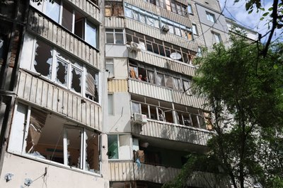 Херсон після чергового обстрілу: що розповідають очевидці Херсон після чергового обстрілу: що розповідають очевидці