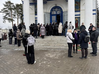Школярка із Сум рятувала тата й брата після влучання “шахеду” Школярка із Сум рятувала тата й брата після влучання “шахеду”