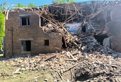 Російські війська завдали авіаударів по Золочівській громаді. Влучання зафіксували у селі Цапівці, 2 травня 2025 року