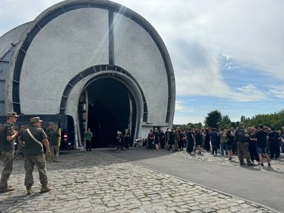 Його дітищем була система "Шабля": у Києві попрощались із військовим та волонтером Данилом Ковжуном Його дітищем була система "Шабля": у Києві попрощались із військовим та волонтером Данилом Ковжуном