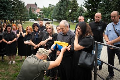 В Ужгороді попрощалися з полеглим захисником Іваном Дору В Ужгороді попрощалися з полеглим захисником Іваном Дору
