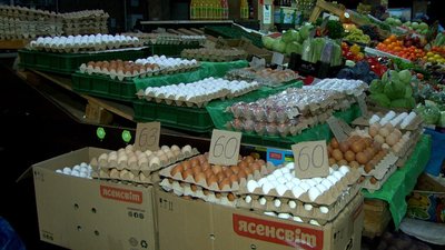 "Продукти, які потрібні в холодильнику": скільки коштують яйця на вінницьких ринках "Продукти, які потрібні в холодильнику": скільки коштують яйця на вінницьких ринках