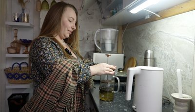 Історія жінки, яка продала машину, аби купити хатину в селі на Черкащині Історія жінки, яка продала машину, аби купити хатину в селі на Черкащині
