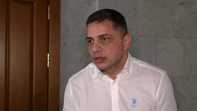 Поліцейські збили дівчинку в Прилуках: що розповів батько дитини Поліцейські збили дівчинку в Прилуках: що розповів батько дитини