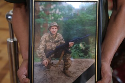 У Луцьку попрощалися з загиблими на війні Романом Меюсом і Олександром Радивоніком У Луцьку попрощалися з загиблими на війні Романом Меюсом і Олександром Радивоніком