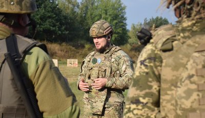Артилеристи, навчають стрільби з помпових рушниць, війна, навчання Артилеристи, навчають стрільби з помпових рушниць, війна, навчання