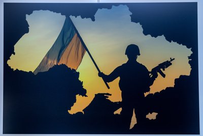 Війна очима українських фотографів: в Одесі відкрили виставку "Уламки загальної тиші" Війна очима українських фотографів: в Одесі відкрили виставку "Уламки загальної тиші"