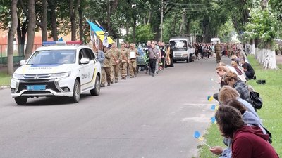 З загиблими бійцями Олександром Нітченком та Олександром Іваненком попрощалися 20 липня на Чернігівщині З загиблими бійцями Олександром Нітченком та Олександром Іваненком попрощалися 20 липня на Чернігівщині