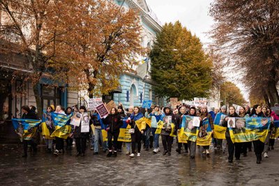 Акція на підтримку полонених і безвісти зниклих відбулася в Житомирі Акція на підтримку полонених і безвісти зниклих відбулася в Житомирі
