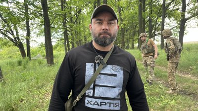 Старший офіцер мінометної батареї 13-ї бригади Нацгвардії "Хартія" на позивний "Вал" Старший офіцер мінометної батареї 13-ї бригади Нацгвардії "Хартія" на позивний "Вал"