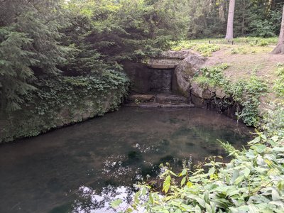 Таємниці Софіївки: легенди, магічні гроти, камені бажань та водоспади любові на Черкащині Таємниці Софіївки: легенди, магічні гроти, камені бажань та водоспади любові на Черкащині