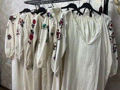 Жителька Брусилова зібрала колекцію з понад 200 українських рушників і старовинних вишиванок Жителька Брусилова зібрала колекцію з понад 200 українських рушників і старовинних вишиванок