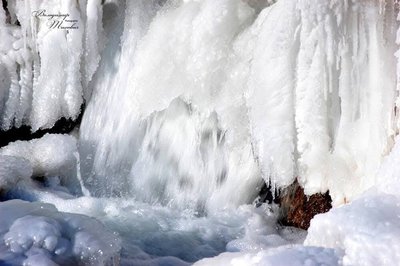 На Тернопільщині замерз водоспад