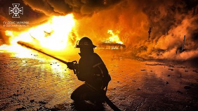 Російські військові атакували дронами Подунав'я на Одещині: є влучання Російські військові атакували дронами Подунав'я на Одещині: є влучання