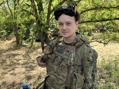 Дрони-камікадзе FPV-дрони фронт військовослужбовці 25 окрема повітряно-десантна Січеславська бригада боєць "Золотий" Донецька область Дрони-камікадзе FPV-дрони фронт військовослужбовці 25 окрема повітряно-десантна Січеславська бригада боєць "Золотий" Донецька область