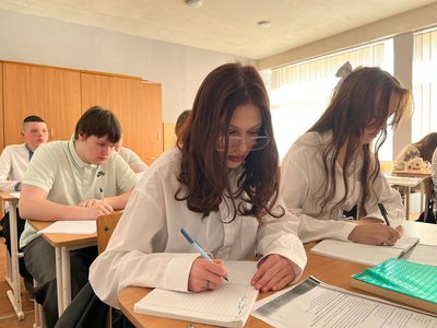 "Залишили без мотивації": як черкаські випускники сприйняли скасування медалей "Залишили без мотивації": як черкаські випускники сприйняли скасування медалей
