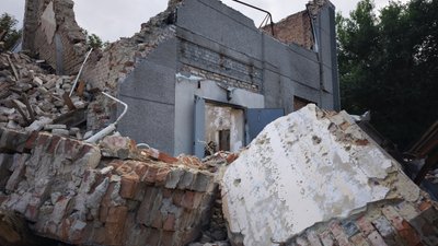 Вчитель історії очолив ліцей у Великому Бурлуку під час окупації: як на суді пояснив своє рішення Вчитель історії очолив ліцей у Великому Бурлуку під час окупації: як на суді пояснив своє рішення