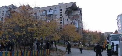 Діставав людей з-під завалів: історія хмельницького рятувальника, який займається пошуками разом із собакою Небраскою Діставав людей з-під завалів: історія хмельницького рятувальника, який займається пошуками разом із собакою Небраскою