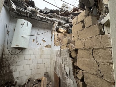 Херсон, обстріли, листопад 2024, будинок, дах Херсон, обстріли, листопад 2024, будинок, дах