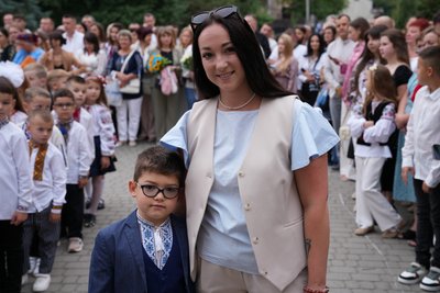 Перший дзвоник, Івано-Франківськ, першачок Перший дзвоник, Івано-Франківськ, першачок