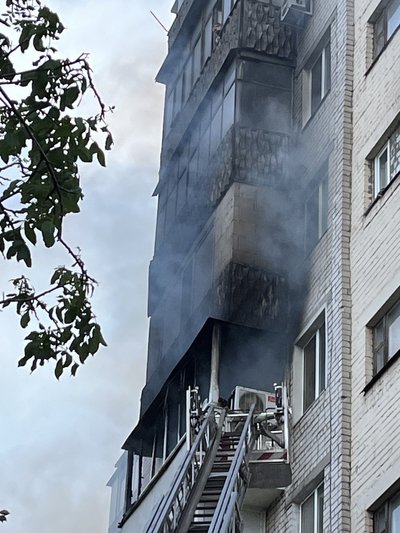 пожежа в багатоповерхівці по Добровольського пожежа в багатоповерхівці по Добровольського