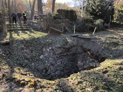 "Сипалось скло, стеля, все": що розповіли миколаївці про нічний обстріл міста "Сипалось скло, стеля, все": що розповіли миколаївці про нічний обстріл міста