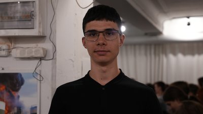 «Шлях героя»: у Миколаєві військовослужбовці 79 ОДШБр зустрілися зі студентами «Шлях героя»: у Миколаєві військовослужбовці 79 ОДШБр зустрілися зі студентами