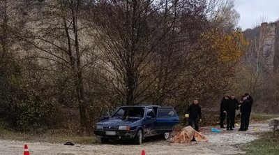 Автомобіль «ВАЗ 21099», який дістали із річки Автомобіль «ВАЗ 21099», який дістали із річки