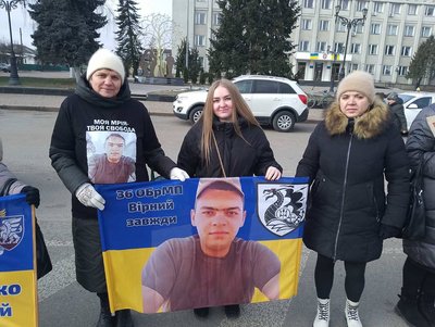 Після трьох років полону повернувся додому військовий з Овруча Ігор Логвинчук Після трьох років полону повернувся додому військовий з Овруча Ігор Логвинчук