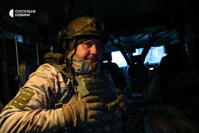 Боєць 505 обМП морської піхоти з позивним Дрон перед виїздом на завдання на Курахівському напрямку Боєць 505 обМП морської піхоти з позивним Дрон перед виїздом на завдання на Курахівському напрямку