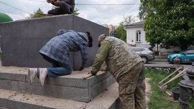 Демонтаж пам’ятника Петру І у Полтаві: чи завершили роботи