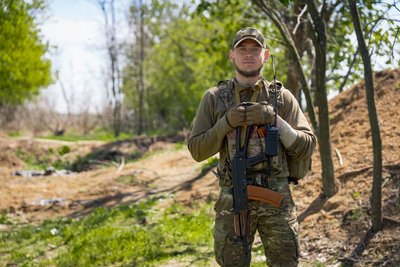 "Оборону тримаємо, це наша справа" — командир стрілецького батальйону "Привиди Каспера" "Оборону тримаємо, це наша справа" — командир стрілецького батальйону "Привиди Каспера"